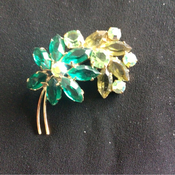 Vintage Costume Jewelry Brooch - Picture 1 of 4